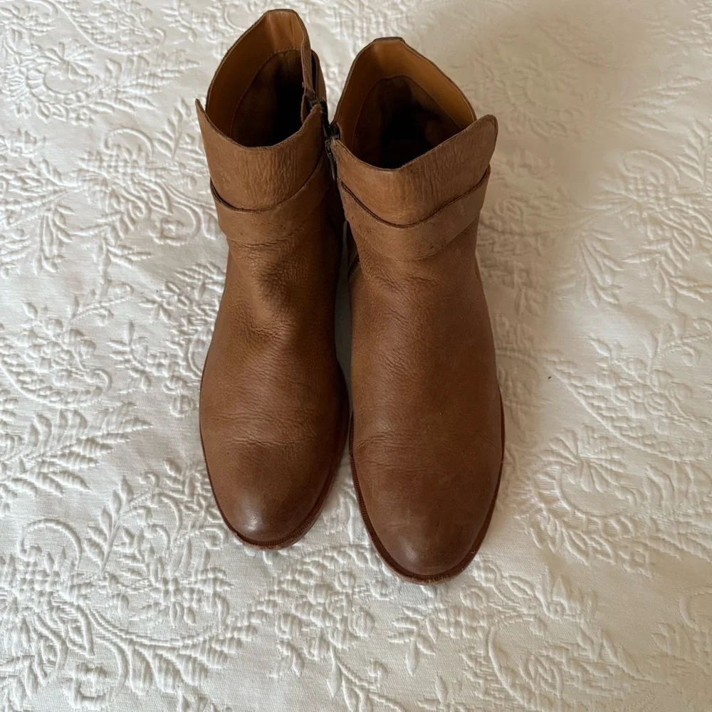 Kork Ease Brown Leather Ankle Booties size 11